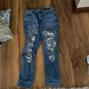 Hollister ULTRA High-Rise Vintage Straight Jeans